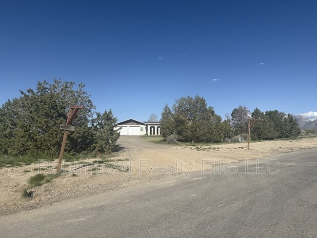 Building Photo - 169 Flowing Wells Dr
