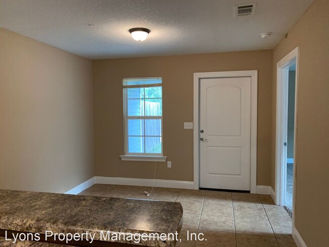 Foto del edificio - 4121 Mulligan Manor Ln