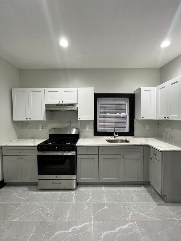 45 N 6th St Unit 2 - 43 N 6th St