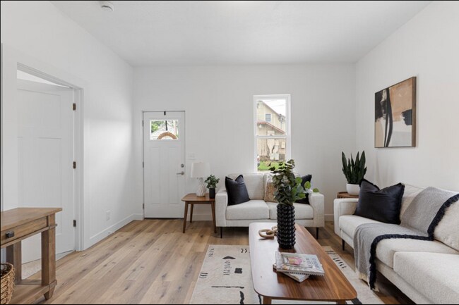 Foto del edificio - 2 Bed 1 Bath
