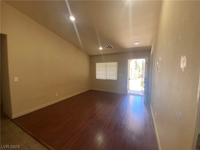 Foto del edificio - 5364 Sand Dollar Ave