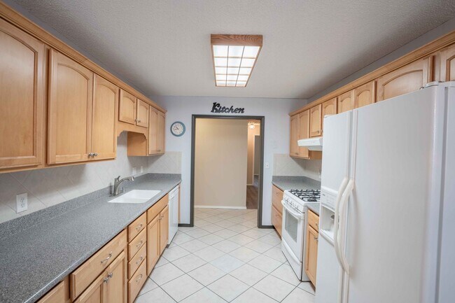 Foto del edificio - 3 Bed / 2 Bath in Broken Arrow!