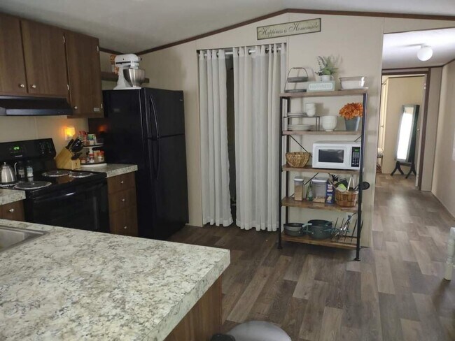 Foto del edificio - 12183 Farm to Market Rd 730 N