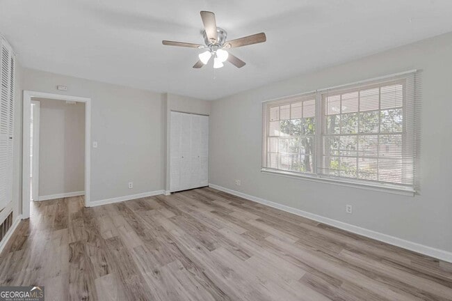 Foto del edificio - 2382 Peachwood Cir NE