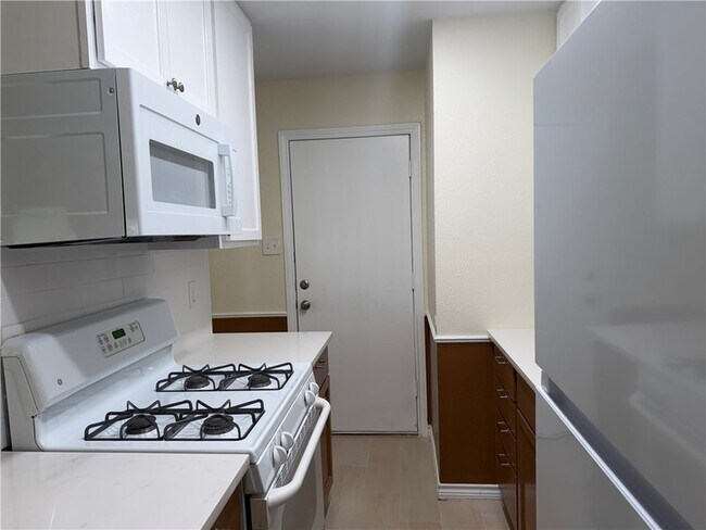 Foto del edificio - 306 W 23rd St