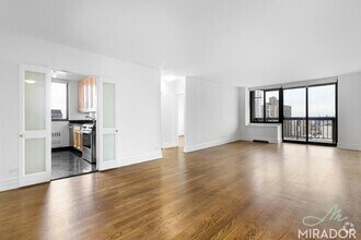 Building Photo - 145 W 67th St