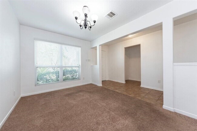 Foto del edificio - 8111 Rosemary Drive