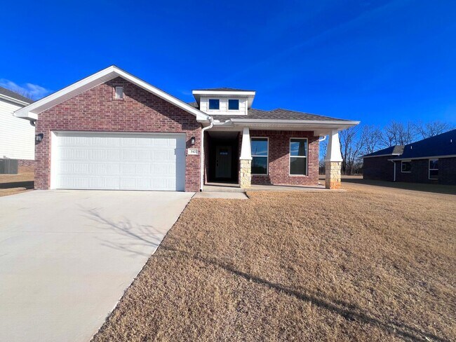 Building Photo - New 3 Bedroom In Webb City!
