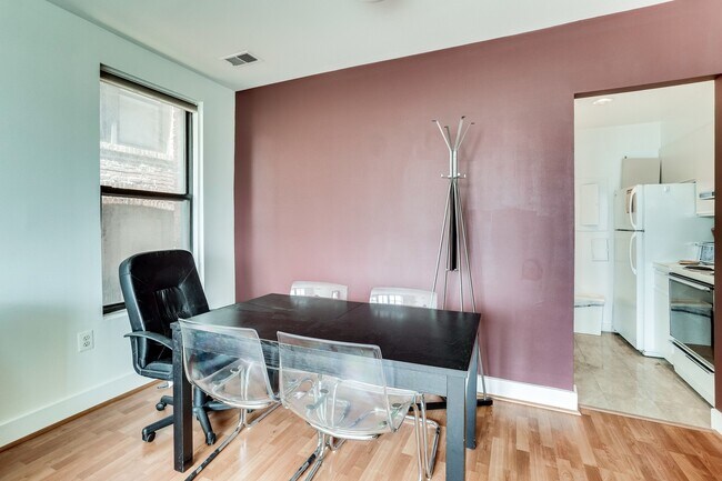 Photo - Bright One Bedroom with Private Balcony! Apartment