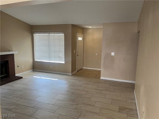 Building Photo - 368 Abbington St