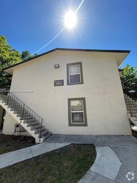 Building Photo - 1680 NW 4th Ave