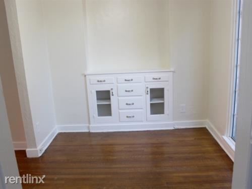 Building Photo - 1287 1/2 Queen Anne Pl