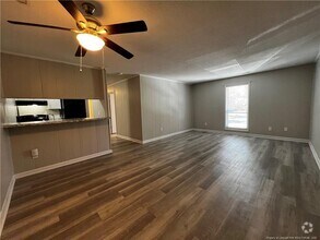 Building Photo - 5853 Century Oaks Dr