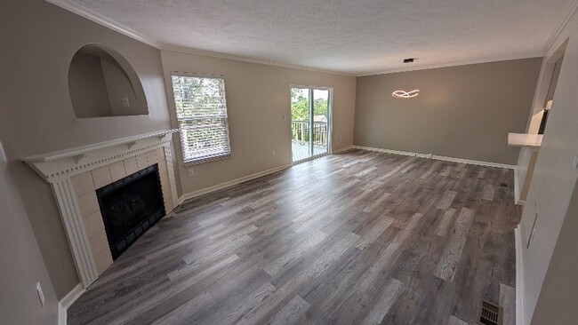 Building Photo - 146 Villa Dr