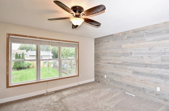 Foto del edificio - 830 4th Ave E