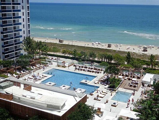 Building Photo - 2301 Collins Ave