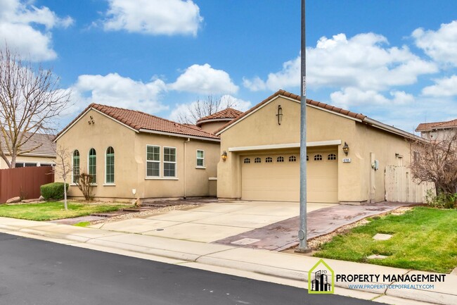 Building Photo - Exceptional Single-Story Home for Rent - 2...