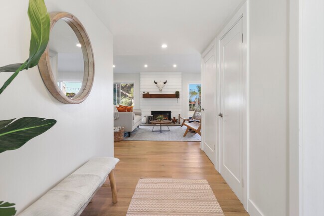 Building Photo - 28605 Golden Meadow Dr