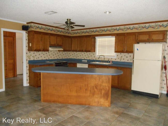 Foto del edificio - 3 br, 2 bath House - 400 Browns Creek Rd
