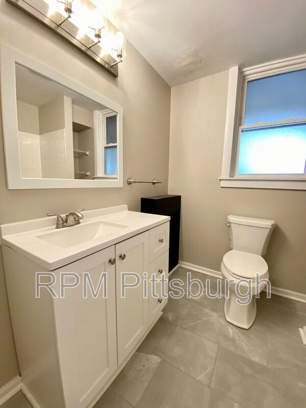 Foto del edificio - 5733 Phillips Ave