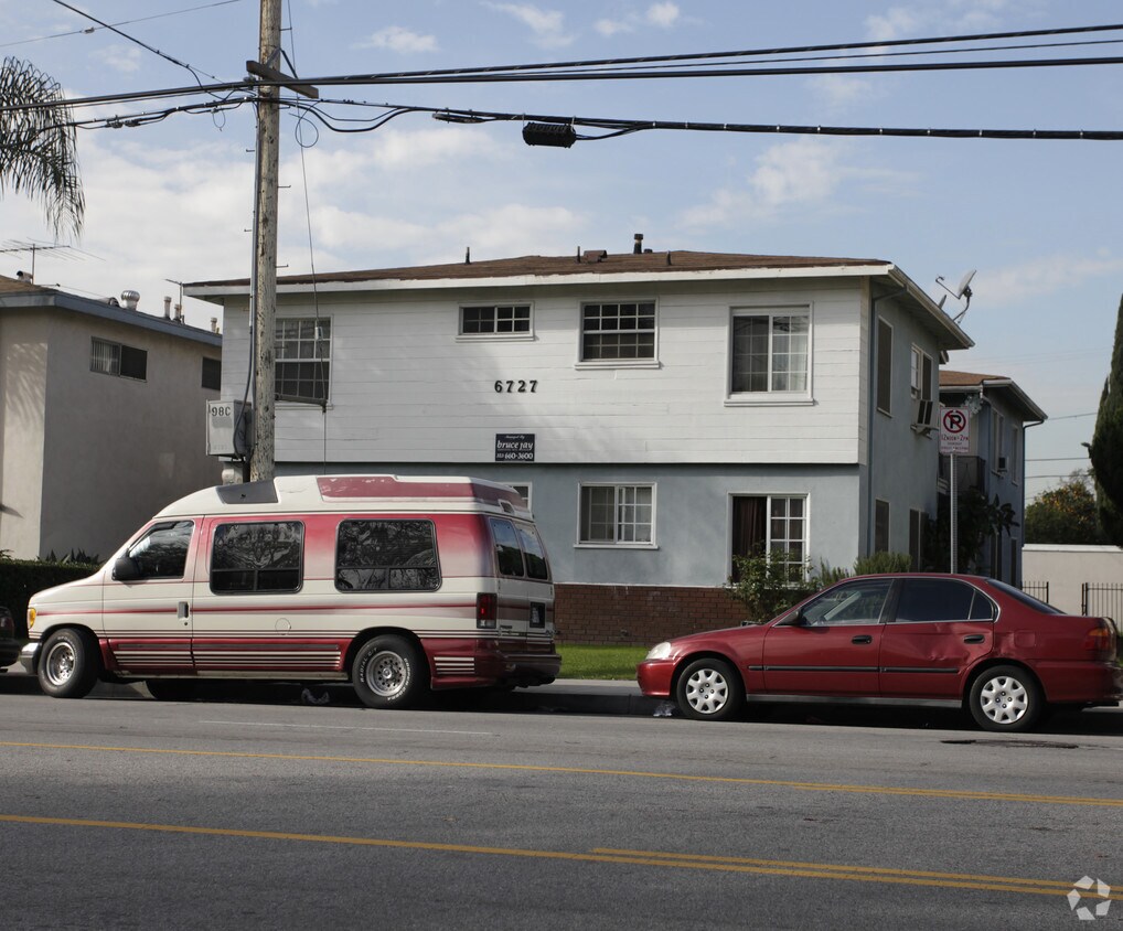 Primary Photo - 6727 Whitsett Ave