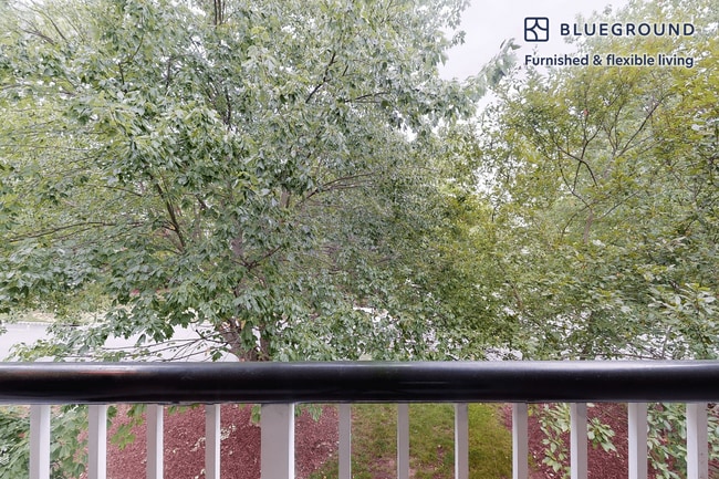 Building Photo - 100 Court N Dr