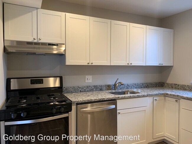 Building Photo - 2 br, 1 bath House - 5572 Burnside Drive #4