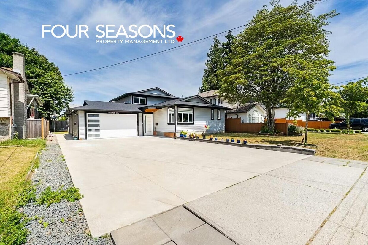 Primary Photo - 11553-11583 83 Ave