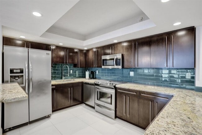 Building Photo - 3750 Galt Ocean Dr