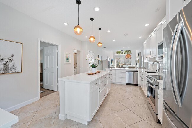 Building Photo - 1000 U.S. Rte 1