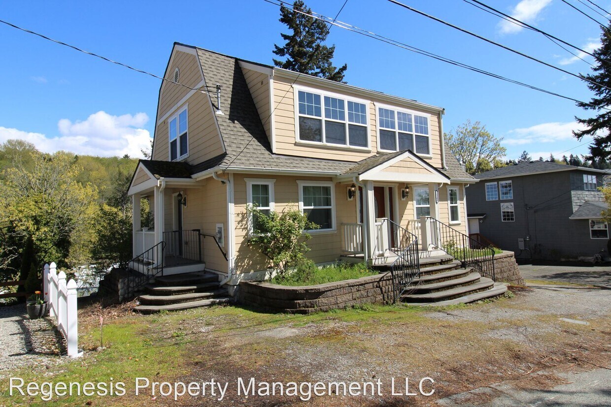 Primary Photo - 3 br, 3.5 bath House - 2243 East Day Islan...