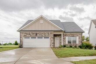 Building Photo - 628 Bella Ct