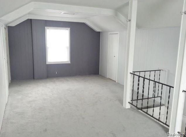 Building Photo - 1841 Roslyn Rd