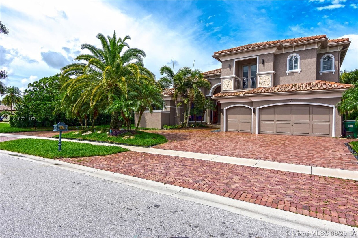 Foto principal - 651 Sweet Bay Ave