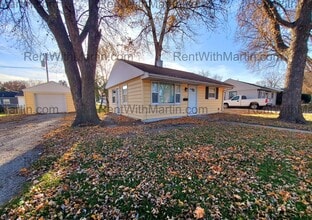 Building Photo - 1733 Seneca Ave