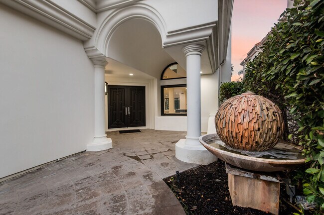Foto del edificio - 14065 Valley Vista Blvd