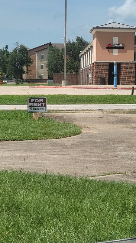 Foto del edificio - 317 Owens Rd