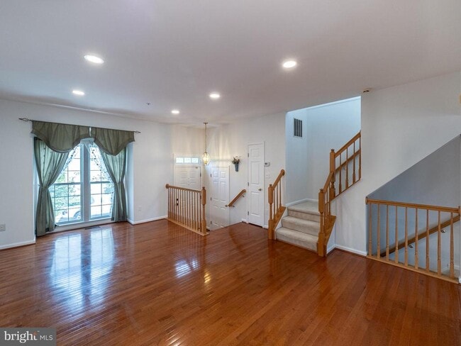 Building Photo - 20900 Rosebay Pl