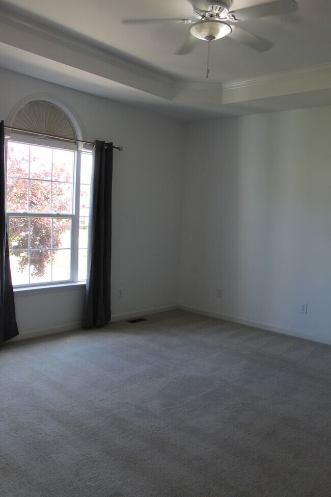 Foto del edificio - 212 Killdeer Dr