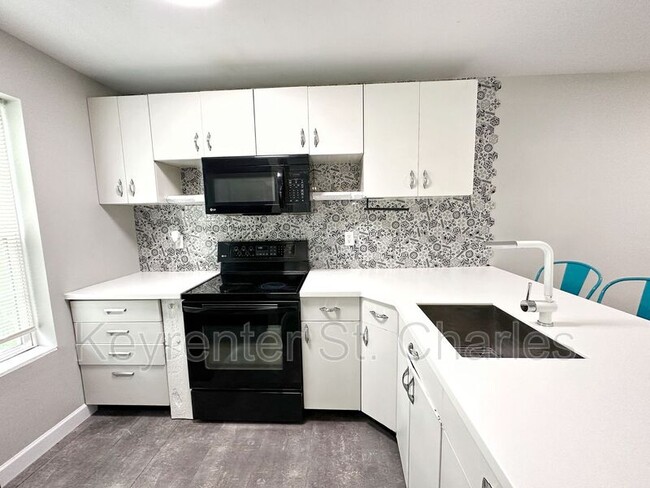 Foto del edificio - 1102 Spring Creek Ln