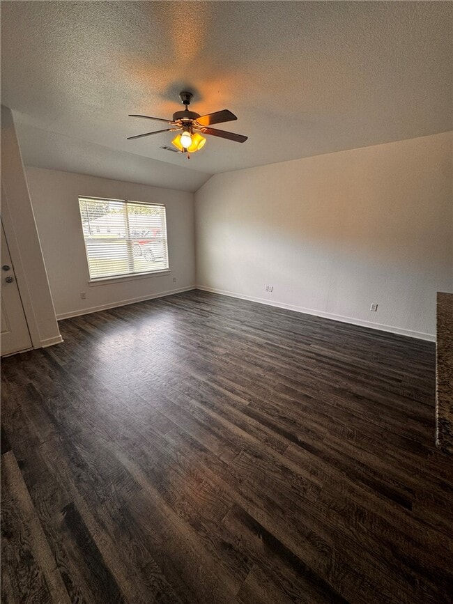 Foto del edificio - 321 Westbrook Ct