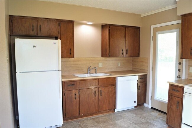 Building Photo - 101 Stubblefield Dr