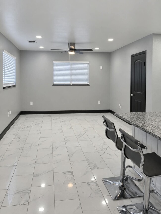 LIVING ROOM - 318 Cloud Ave