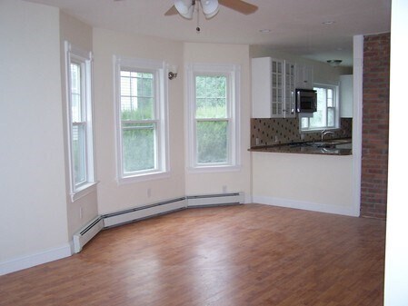 Foto del edificio - 146 Hillside Rd