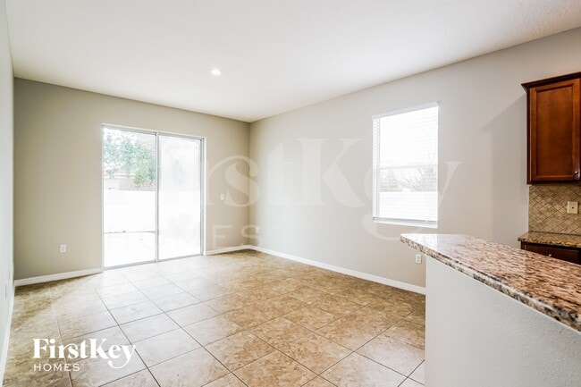 Building Photo - 6308 Twin Bridges Dr