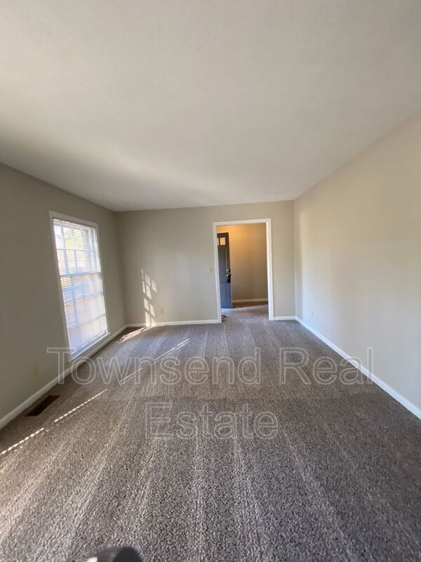 Foto del edificio - 6326 Greyfield Rd