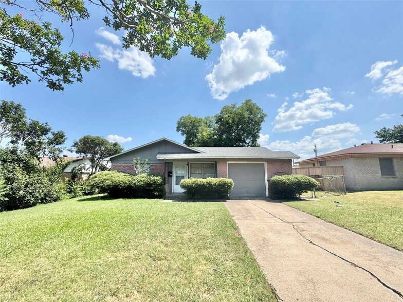 Photo - 2206 Norma Drive Unit