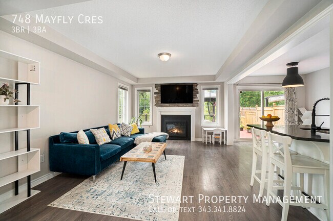 Building Photo - 748 Mayfly Cres