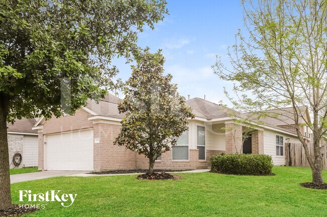 Foto del edificio - 16985 Valiant Oak St