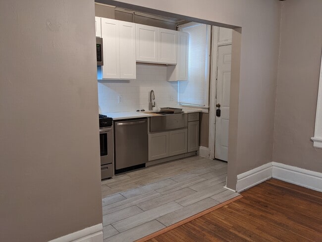 Building Photo - 29 W Blake Ave